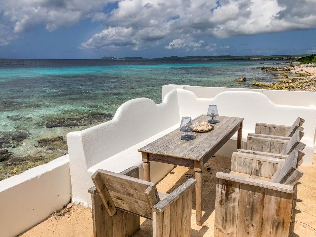 One Ocean Boutique Apartments & Suites Bonaire Kralendijk  Exterior photo